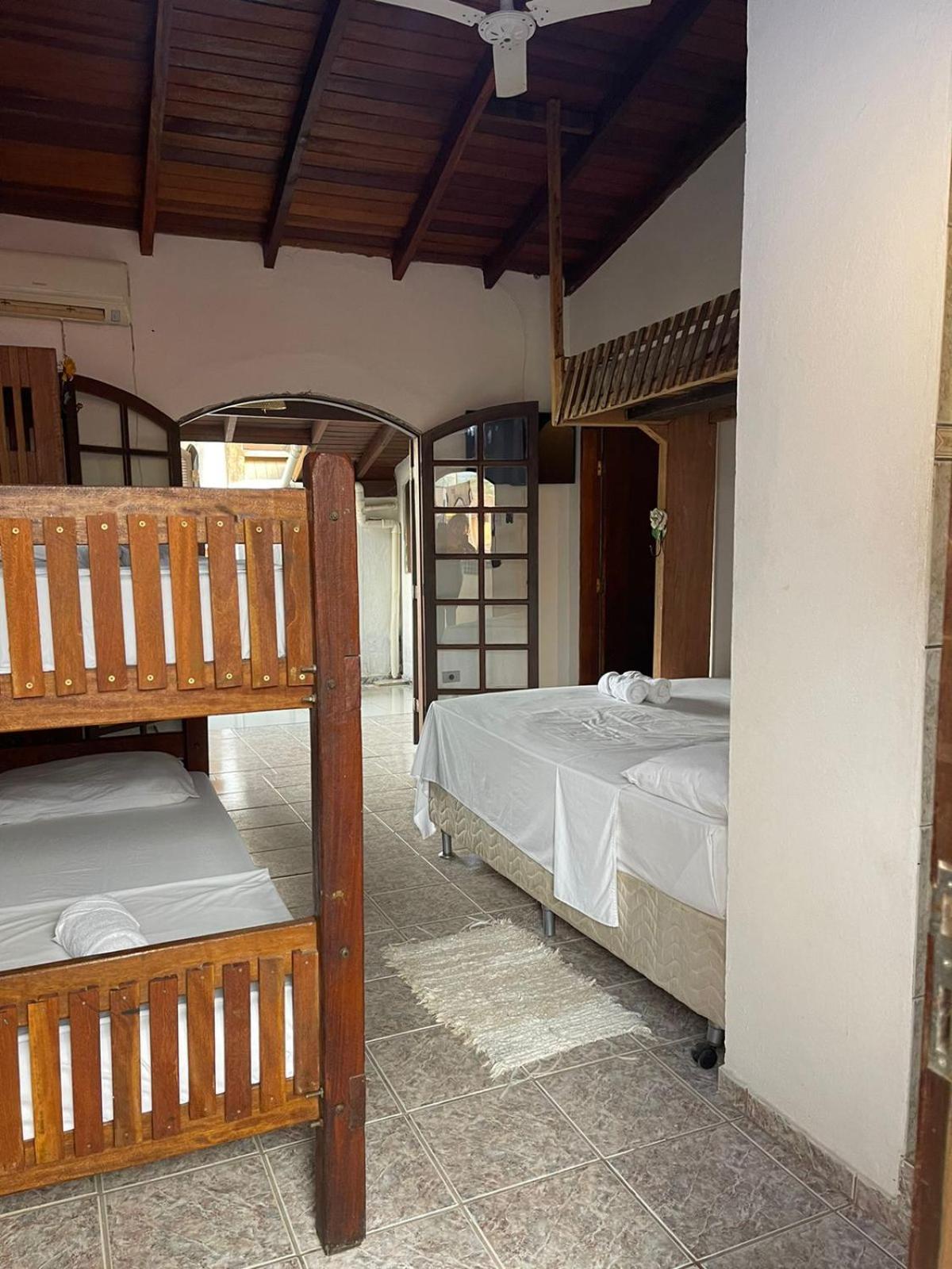 Coruja Maresias - Pousada Com Piscina, Ar Condicionado E Enxoval A 680M Da Praia Bilik gambar