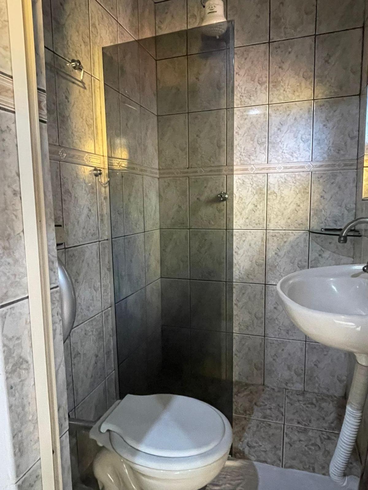 Coruja Maresias - Pousada Com Piscina, Ar Condicionado E Enxoval A 680M Da Praia Bilik gambar